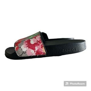 GG BLOOMS SUPREME FLORAL SLIDE SANDAL